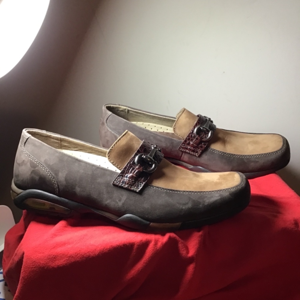 🔥IM Pulse, great condition, horsebit loafers, see pics, size 9M, no box 🔥 - Picture 2 of 6